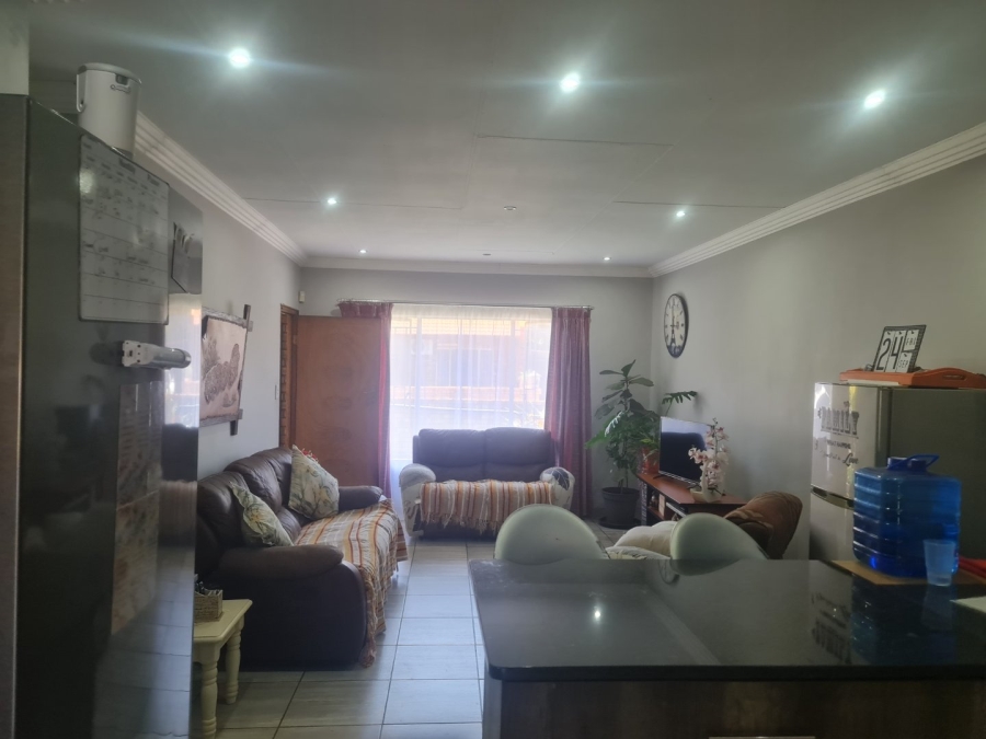 3 Bedroom Property for Sale in Geelhoutpark North West